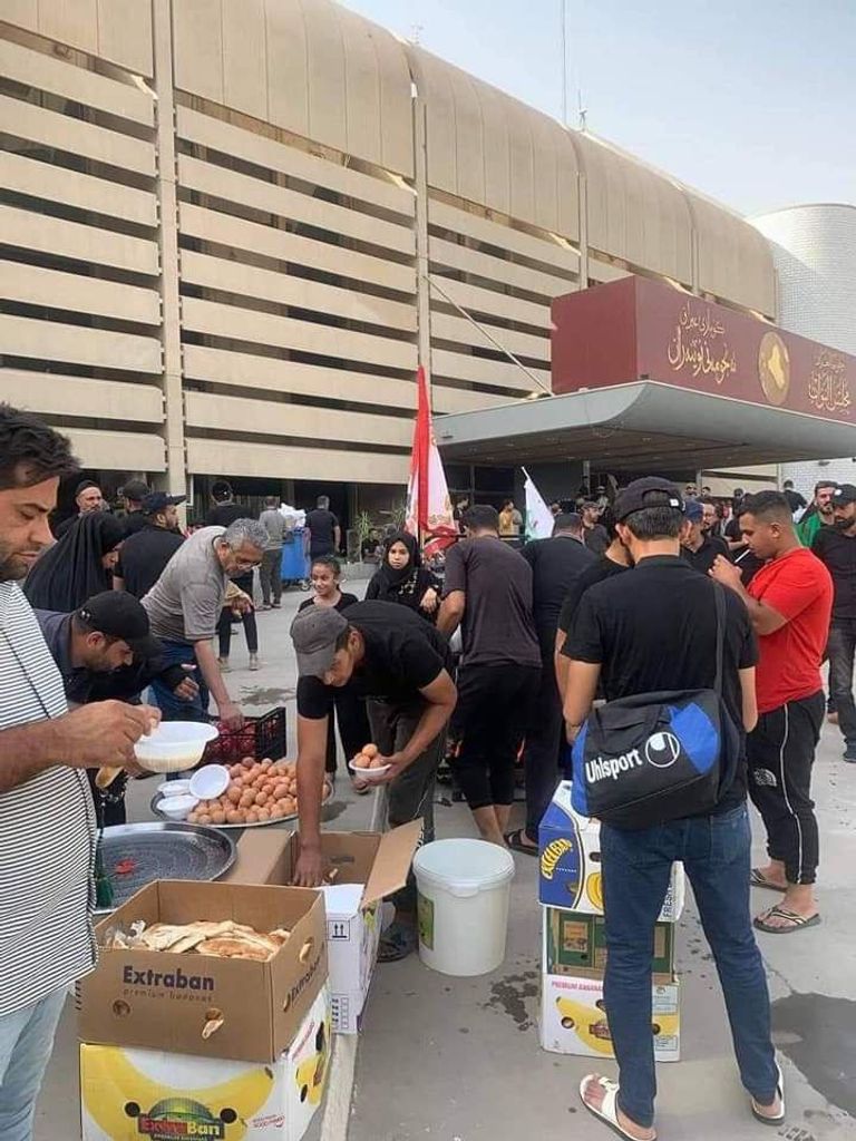 ذبائح في اعتصام أنصار الصدر