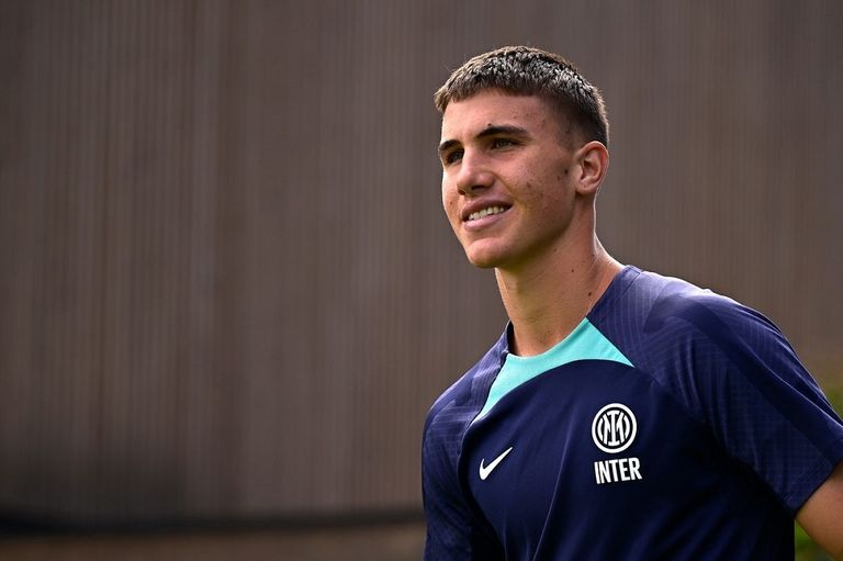 سيزاري كاسادي لاعب تشيلسي المنتظر