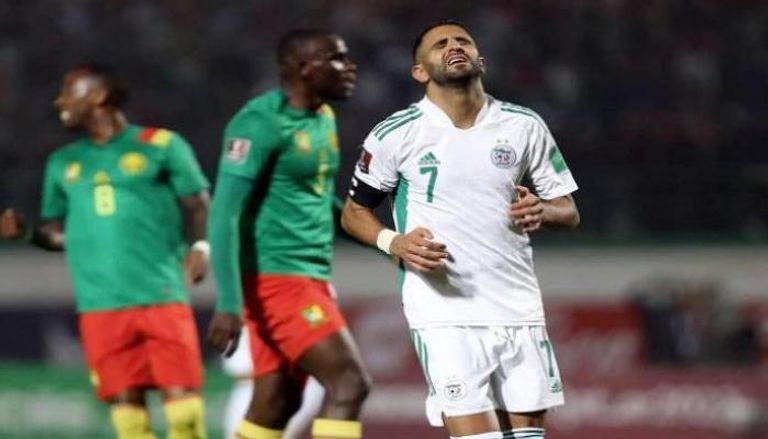 من مباراة الجزائر والكاميرون في تصفيات كأس العالم 2022 منتخب الجزائر