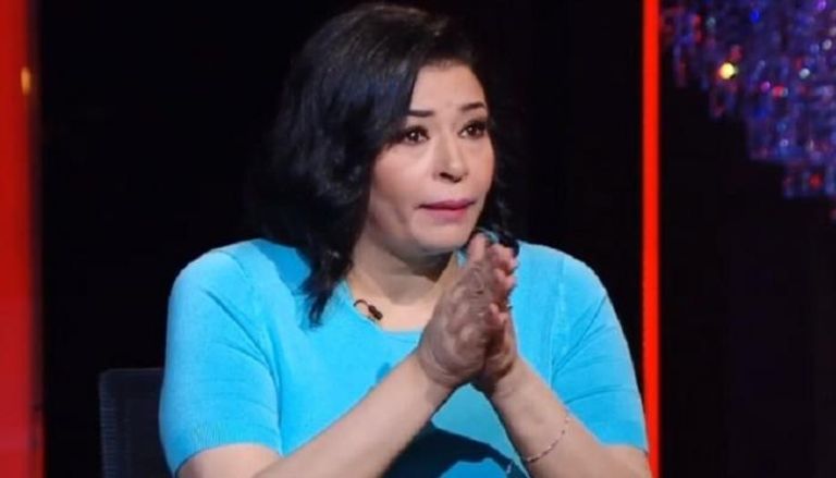 الفنانة صفوة خلال الحلقة