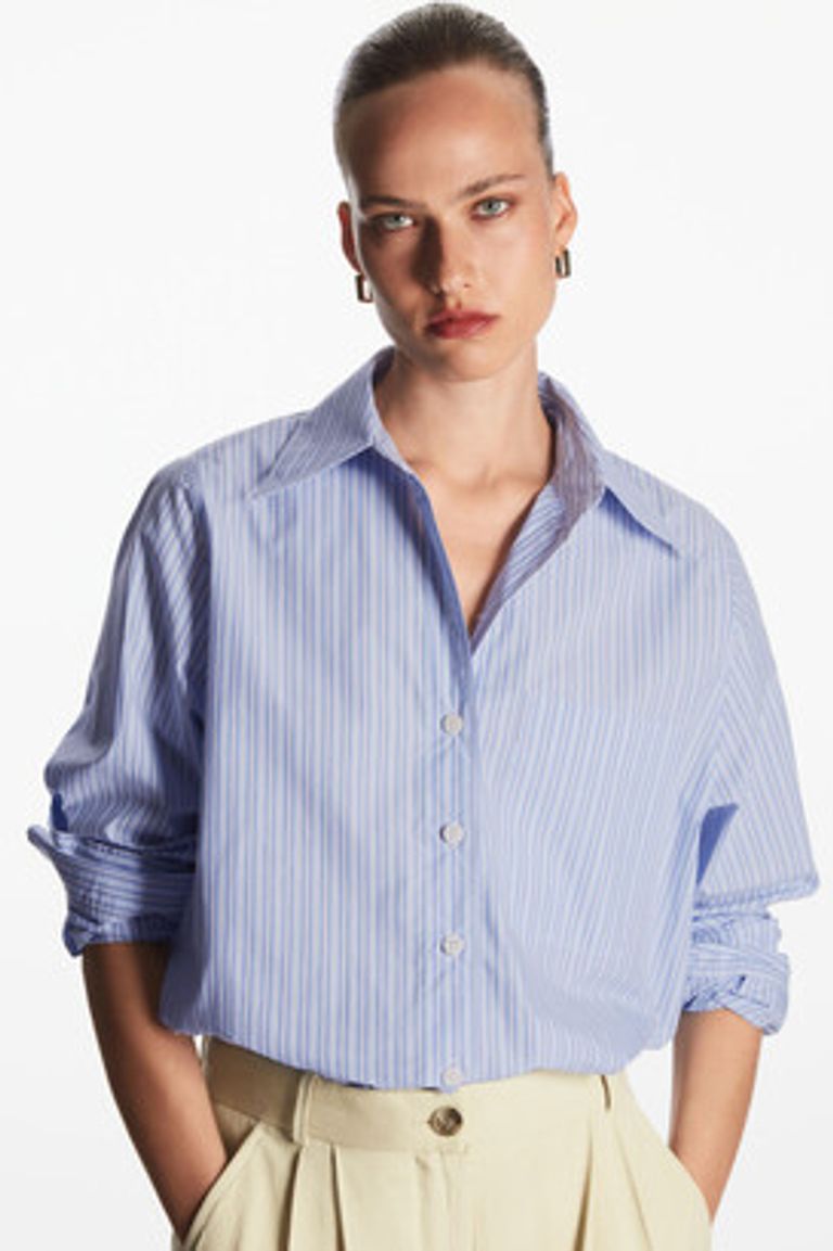 كيفية تنسيق قميص مقاس 2 إكس لارج