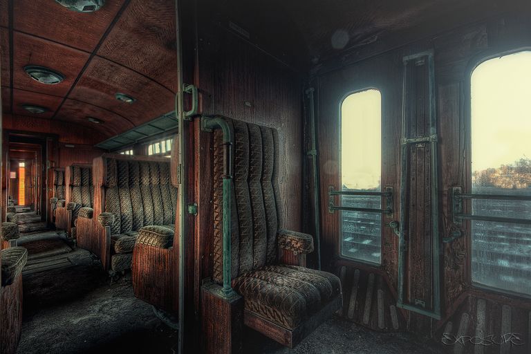 قطار الشرق السريع