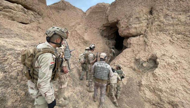 قوة من الجيش العراقي عند أحد جيوب الإرهاب خلال عمليات الإرادة الصلبة
