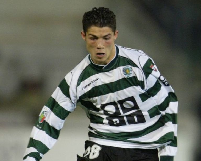 رونالدو بقميص سبورتنج لشبونة كريستيانو رونالدو