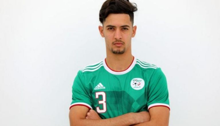 شمس الدين بكوش لاعب منتخب الجزائر