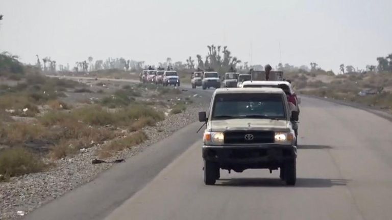 جنود أمن في حاجز أمني بالساحل الغربي لليمن- أرشيفية