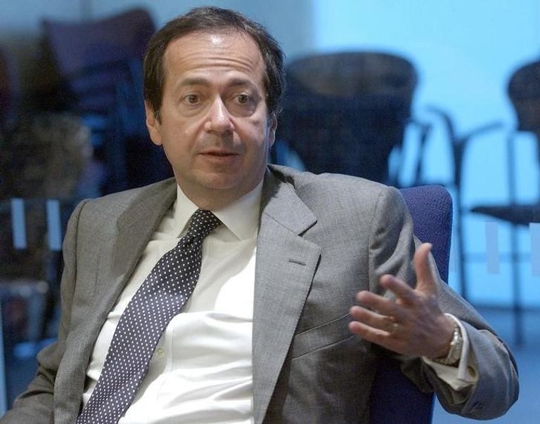 الملياردير جون بولسون، الخبير المالي الأمريكي