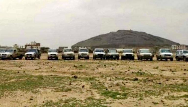 دوريات حوثية تحاصر بلدة العرة في ضواحي صنعاء.. صورة متداولة
