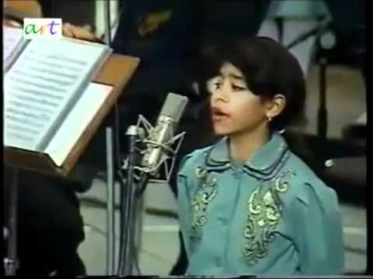 النجمة شيرين عبدالوهاب