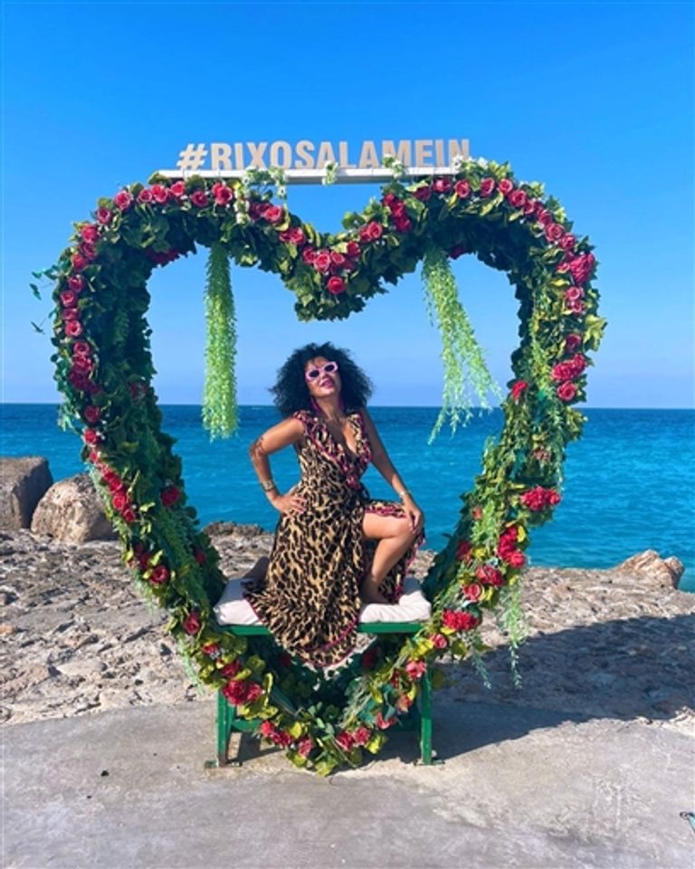 النجمة رانيا يوسف