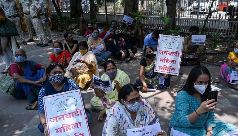 احتجاجات تندد بالعنف ضد النساء في الهند