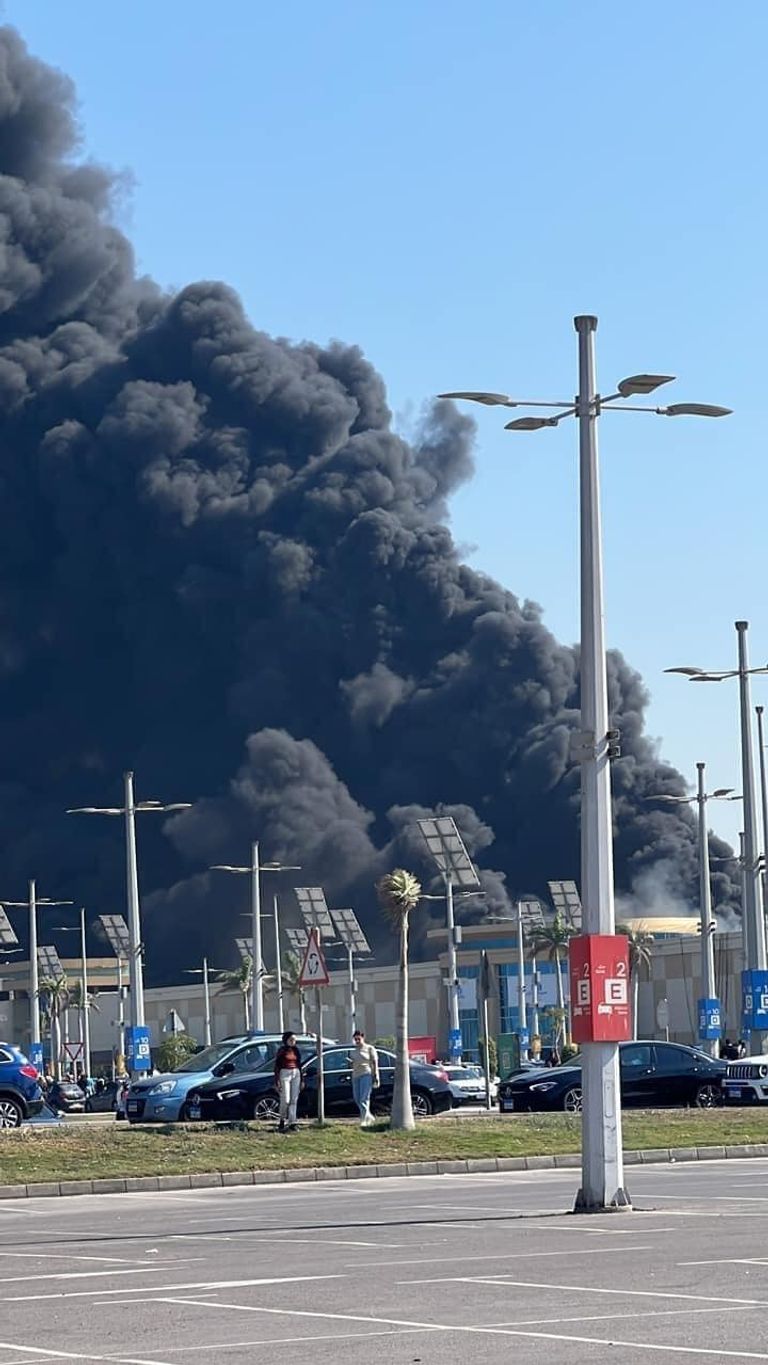 جانب من الحريق