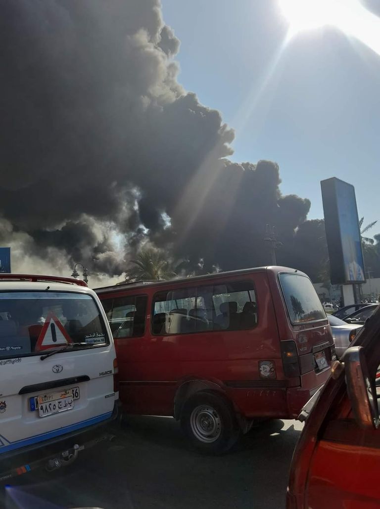 جانب من الحريق