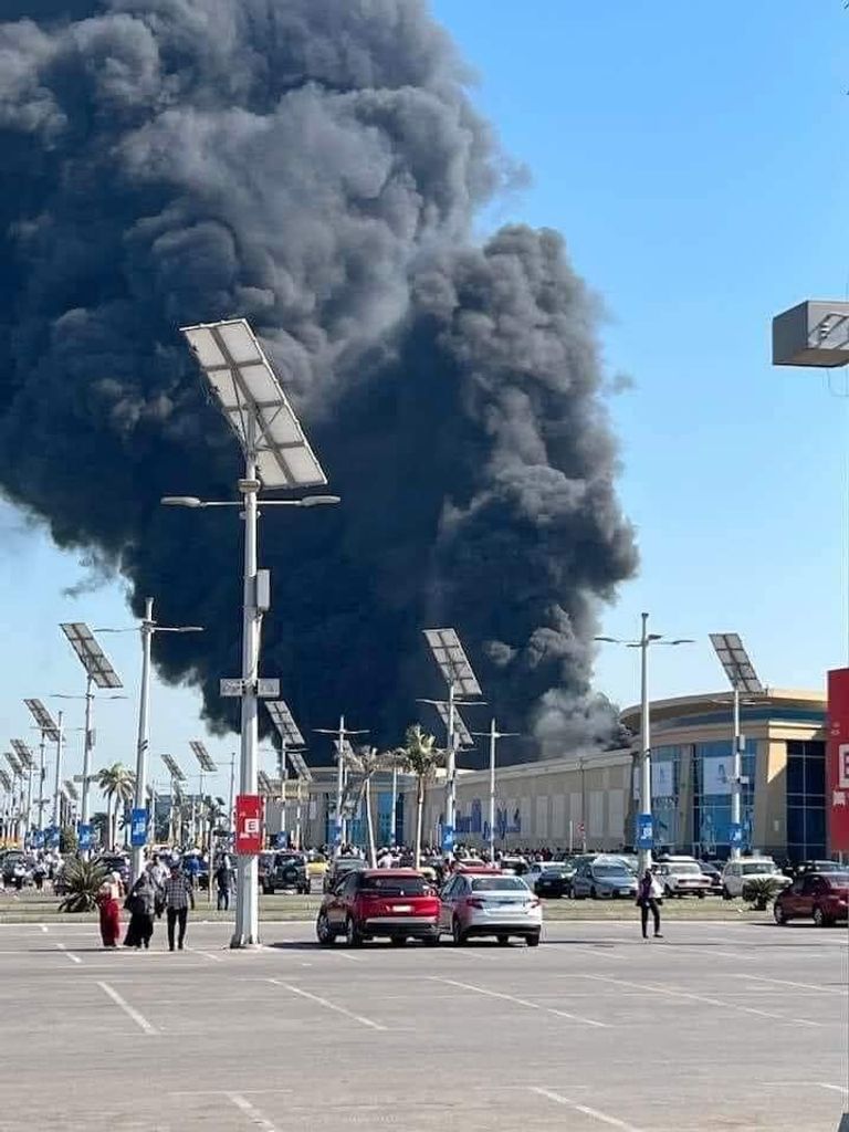 جانب من الحريق