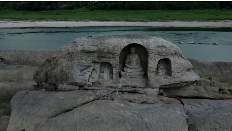 التماثيل البوذية المكتشفة