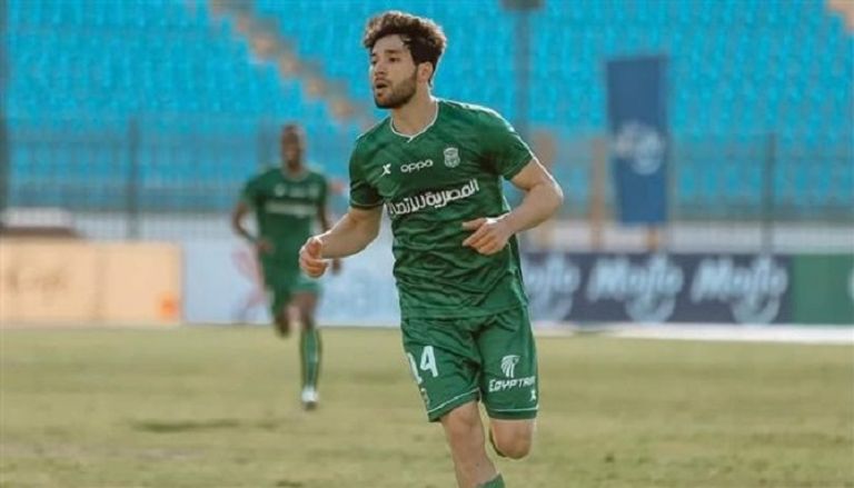 أحمد عادل ميسي لاعب الاتحاد السكندري ليونيل ميسي لاعب باريس سان جيرمان