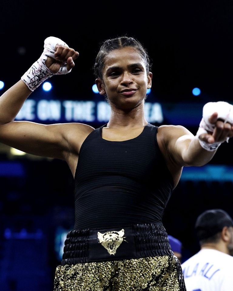 رملة علي تألقت على هامش نزال البحر الأحمر رملة علي تألقت على هامش نزال البحر الأحمر