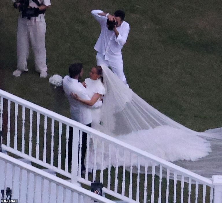 جينيفر لوبيز وبن أفليك