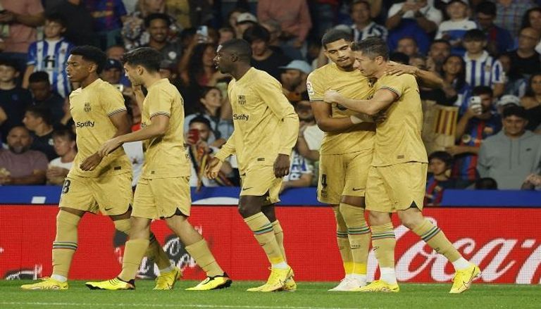 فريق برشلونة تشافي هرنانديز مدرب برشلونة