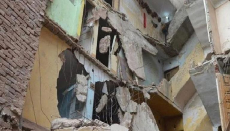 آثار انهيار المنزل في القاهرة