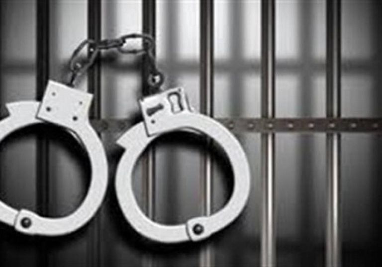 أصفاد حديد - أرشيفية صورة تعبيرية