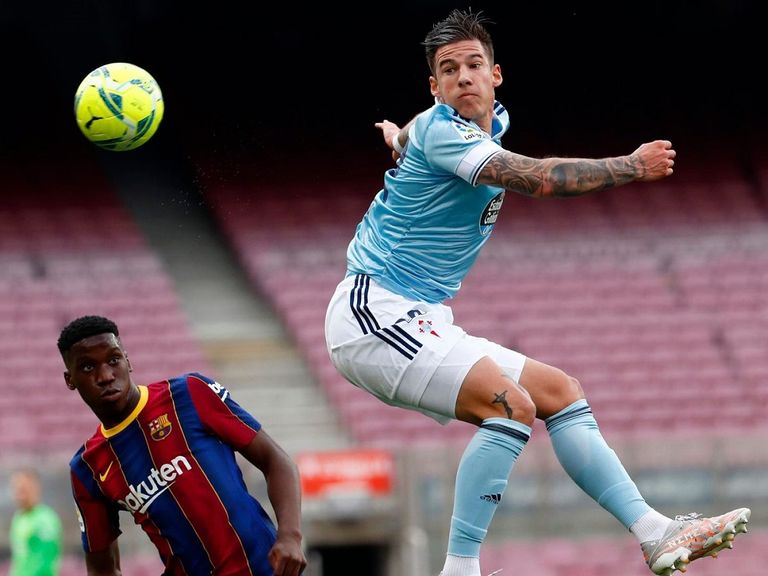 سانتي مينا ضد برشلونة سانتي مينا