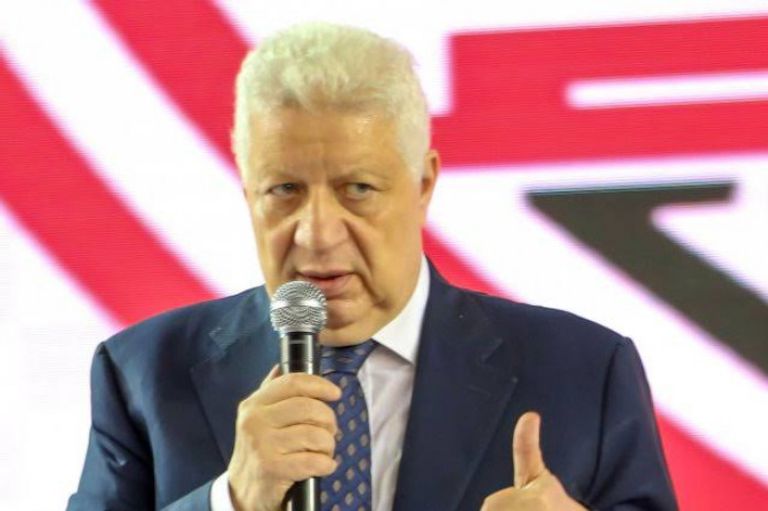 مرتضى منصور رئيس نادي الزمالك أحمد سيد زيزو نجم الزمالك هداف الدوري المصري