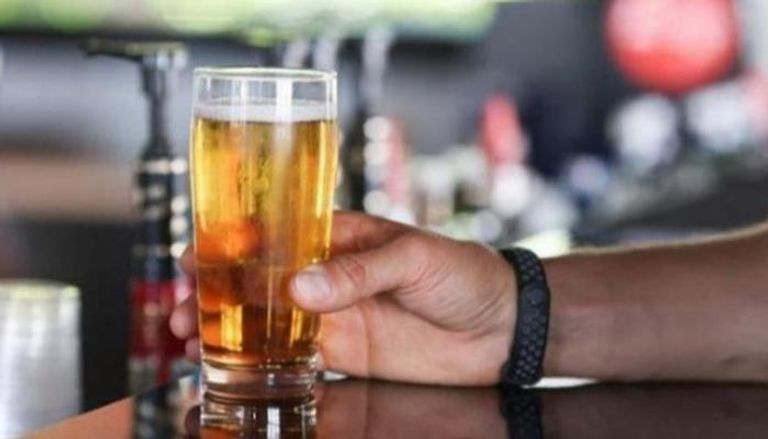 تناول الكحول يزيد خطر الإصابة بالسرطان