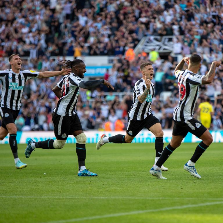 فريق نيوكاسل يونايتد