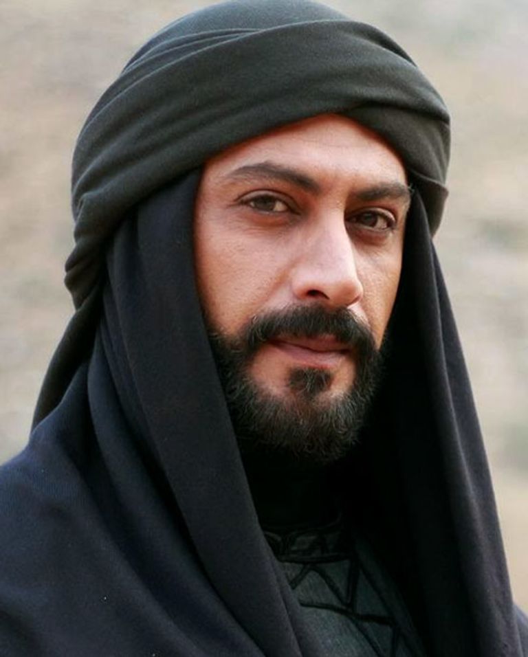 الفنان الأردني ياسر المصري