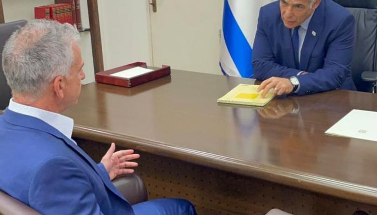 رئيس الوزراء الإسرائيلي خلال لقاء سابق مع رئيس الموساد برنياع 