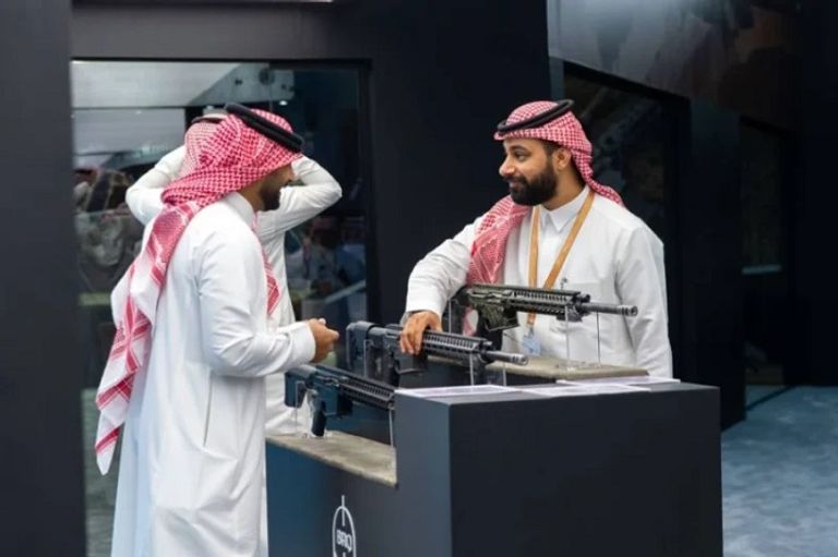 مسدس العوجا يبلغ سعره 115 ألف ريال سعودي