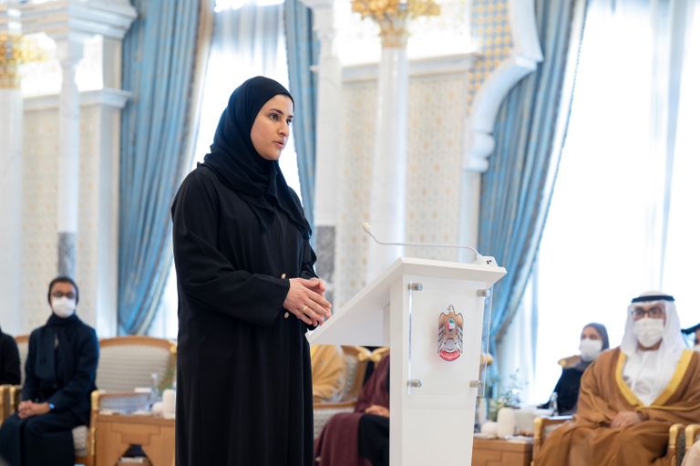 المرأة الإماراتية تعيش أزهى عصورها