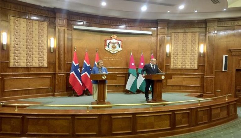 المؤتمر الصحفي المشترك بين وزير خارجية الأردن ونظيرته النرويجية