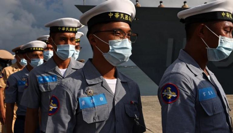 عناصر من البحرية التايوانية - رويترز