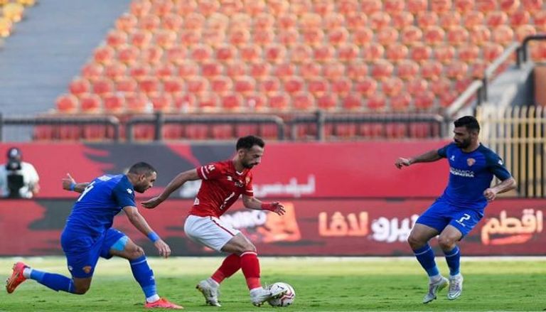 أحمد عبدالقادر لاعب الأهلي المصري