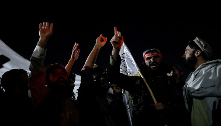 الألعاب النارية تضيء سماء أفغانستان بمرور عام على الانسحاب الأمريكي