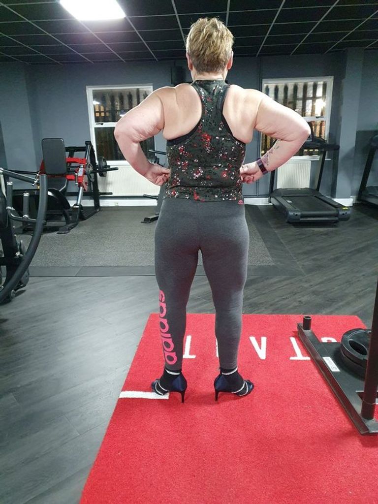  الجدة دي هودجسون