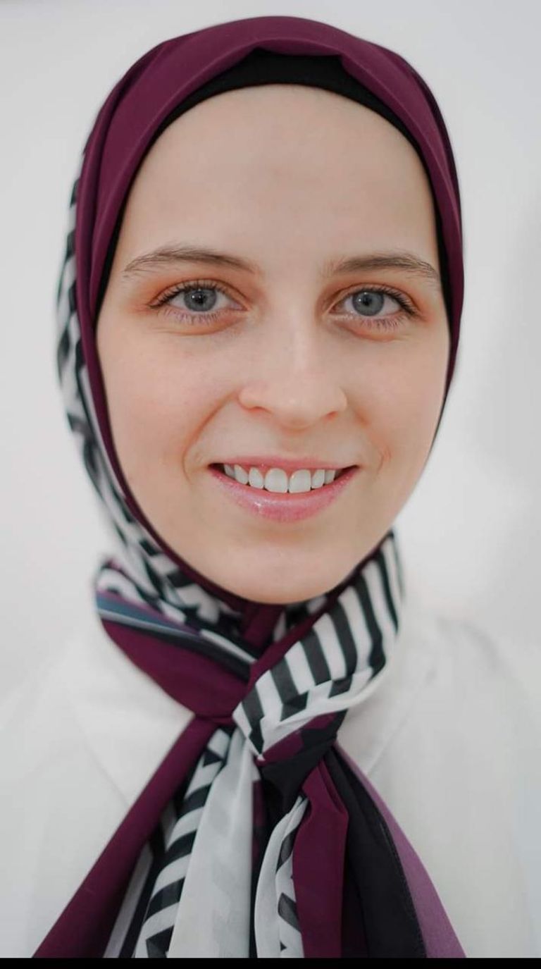 أنجيلا إسلام الفتاة البيلا روسية