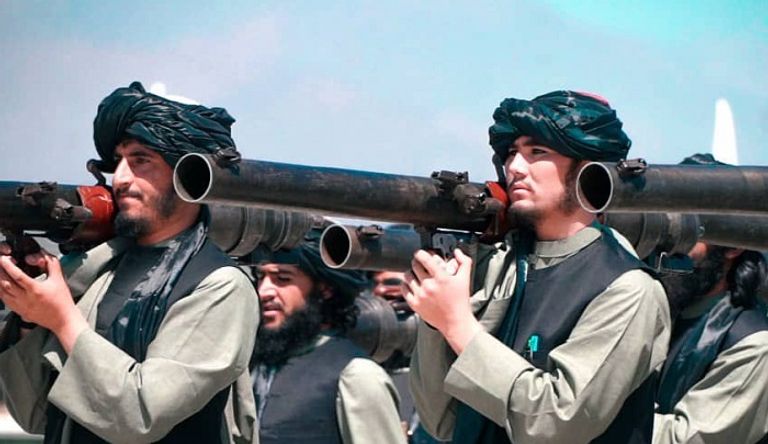 استعراض عسكري لـ