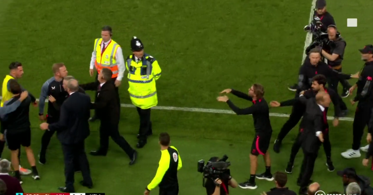 من مباراة ليفربول ضد نيوكاسل