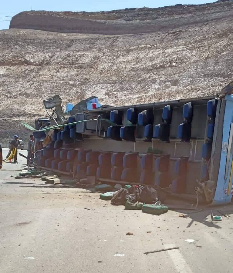 انقلاب حافلة ركاب في منطقة الجلالة مصر انقلاب حافلة ركاب في مصر