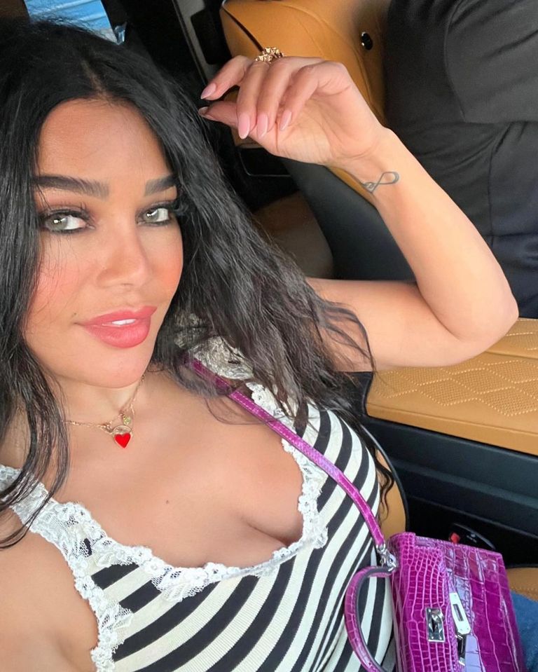 هيفاء وهبي حصاد طلات النجمات في أسبوع