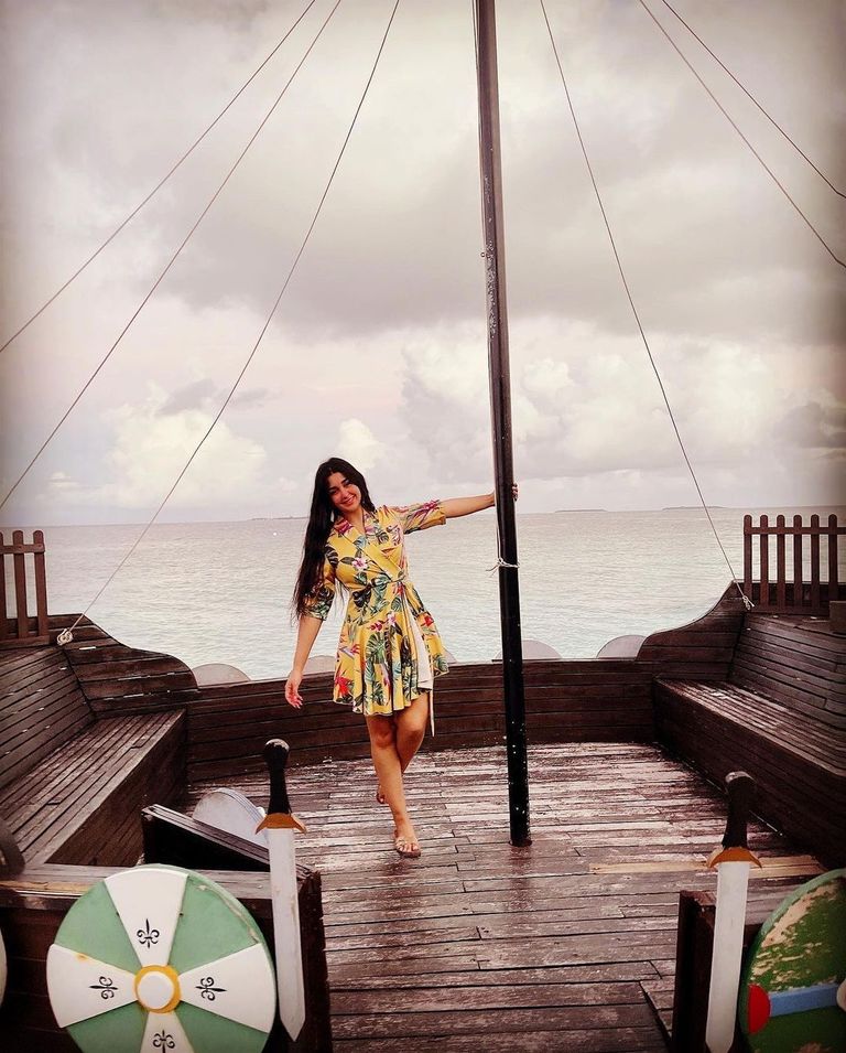 جيهان خليل حصاد طلات النجمات في أسبوع