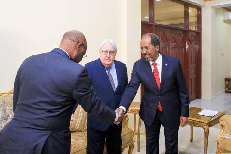 حسن شيخ محمود ومارتن غريفيث