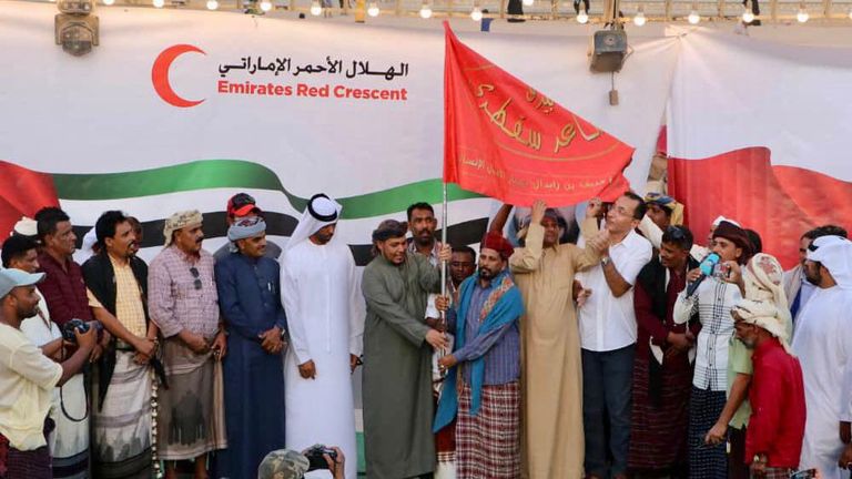 مهرجان الشيخ زايد يتوج فعاليته في سقطرى بعرس جماعي