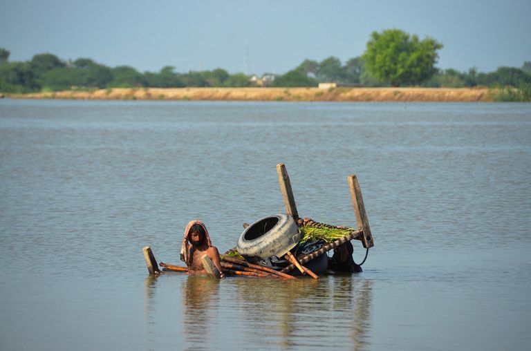57 وفاة جديدة في فيضانات باكستان منهم 25 طفلا
