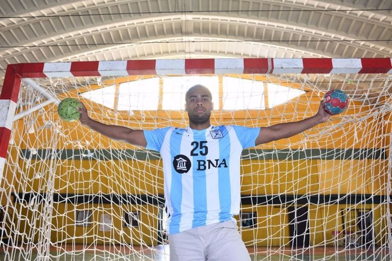 جيمس باركر صفقة يد الزمالك المرتقبة جيمس باركر صفقة يد الزمالك المرتقبة