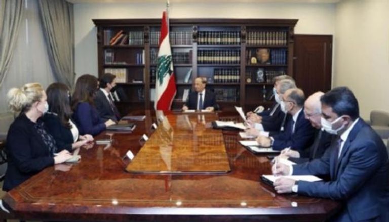 لقاء سابق بين الرئيس اللبناني والوفد الامريكي لبحث ترسيم الحدود