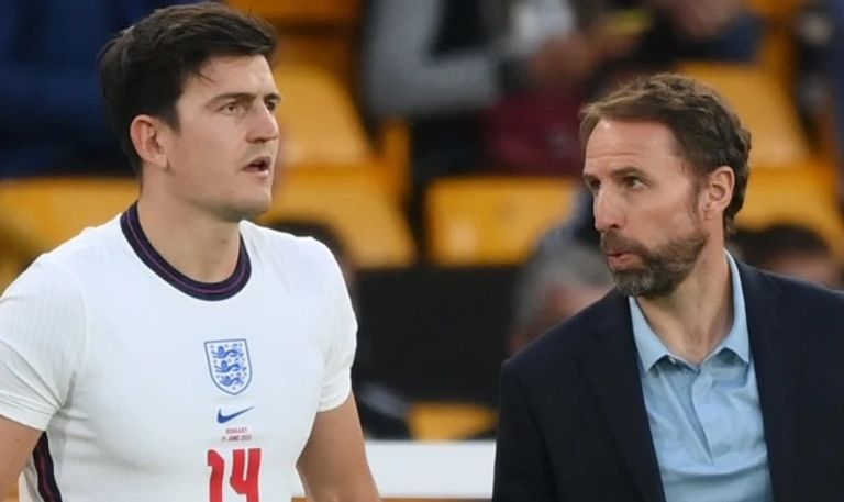 ماجواير وساوثجيت هاري ماجواير مدافع مانشستر يونايتد